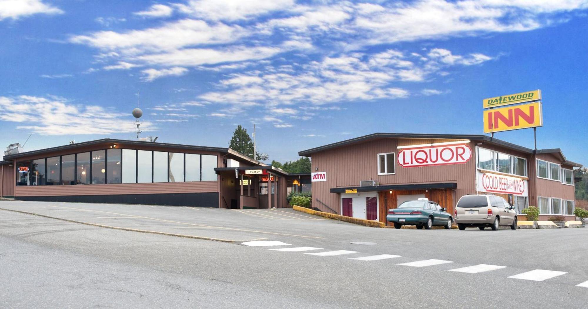 Dalewood Inn Port McNeill Екстериор снимка