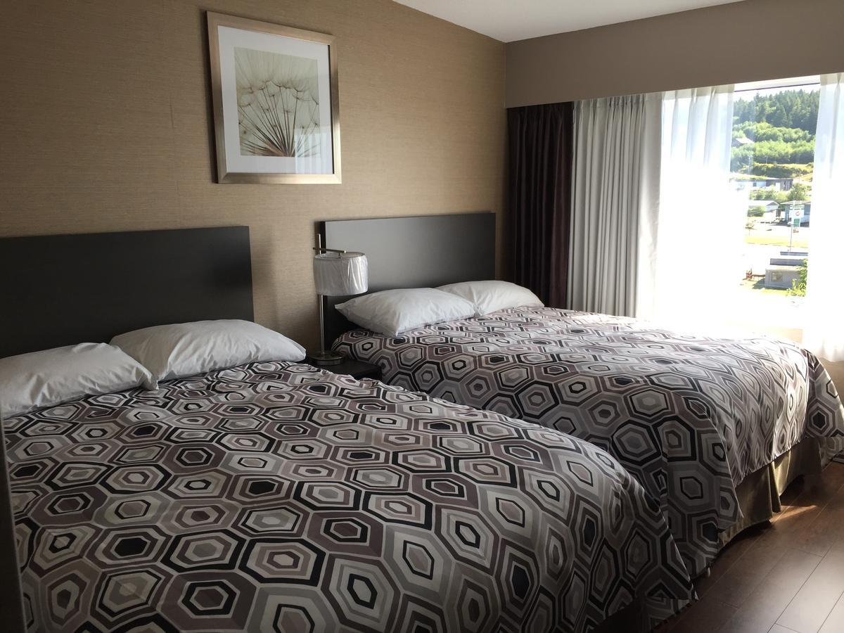 Dalewood Inn Port McNeill Екстериор снимка